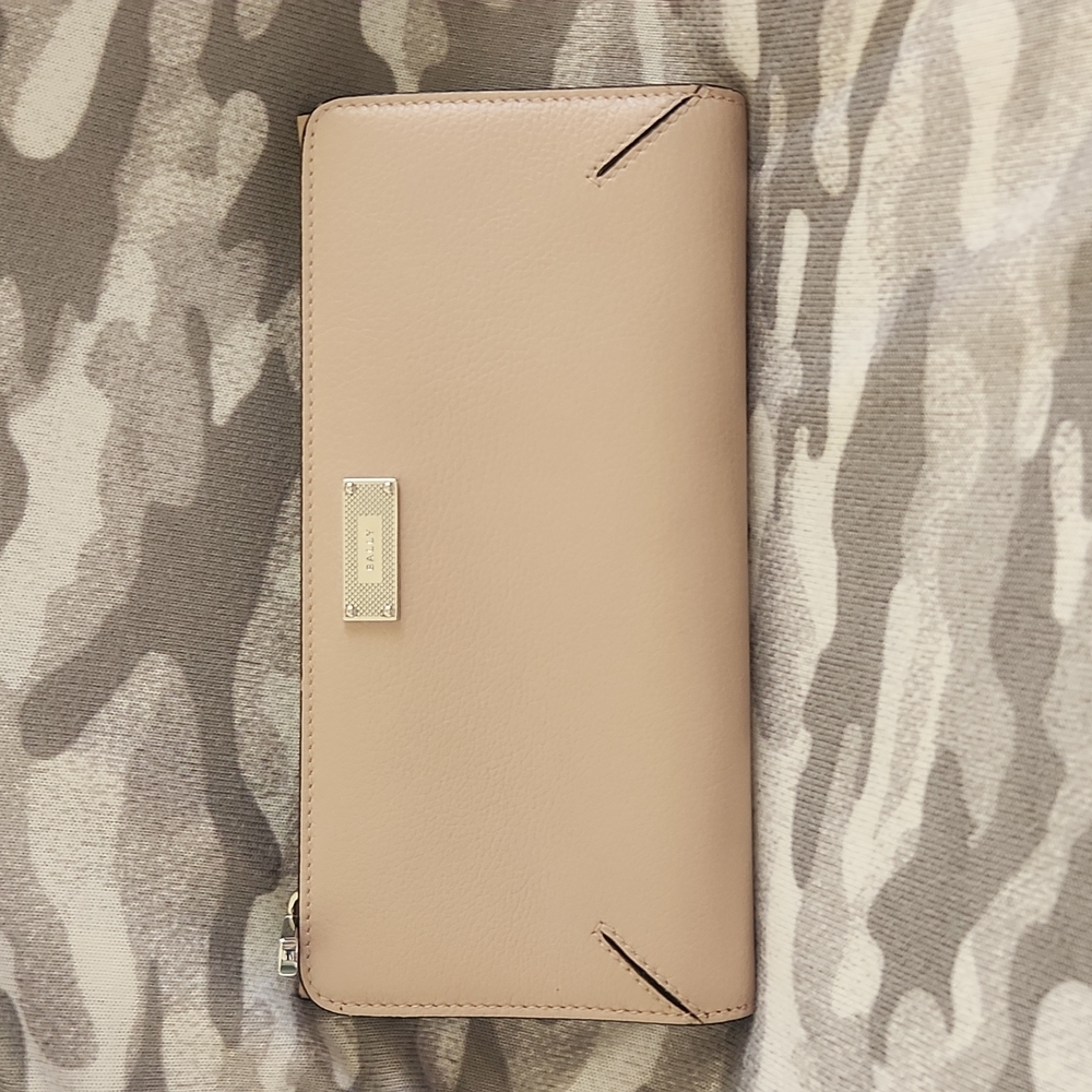 Bally Wallet in Rose Blush color